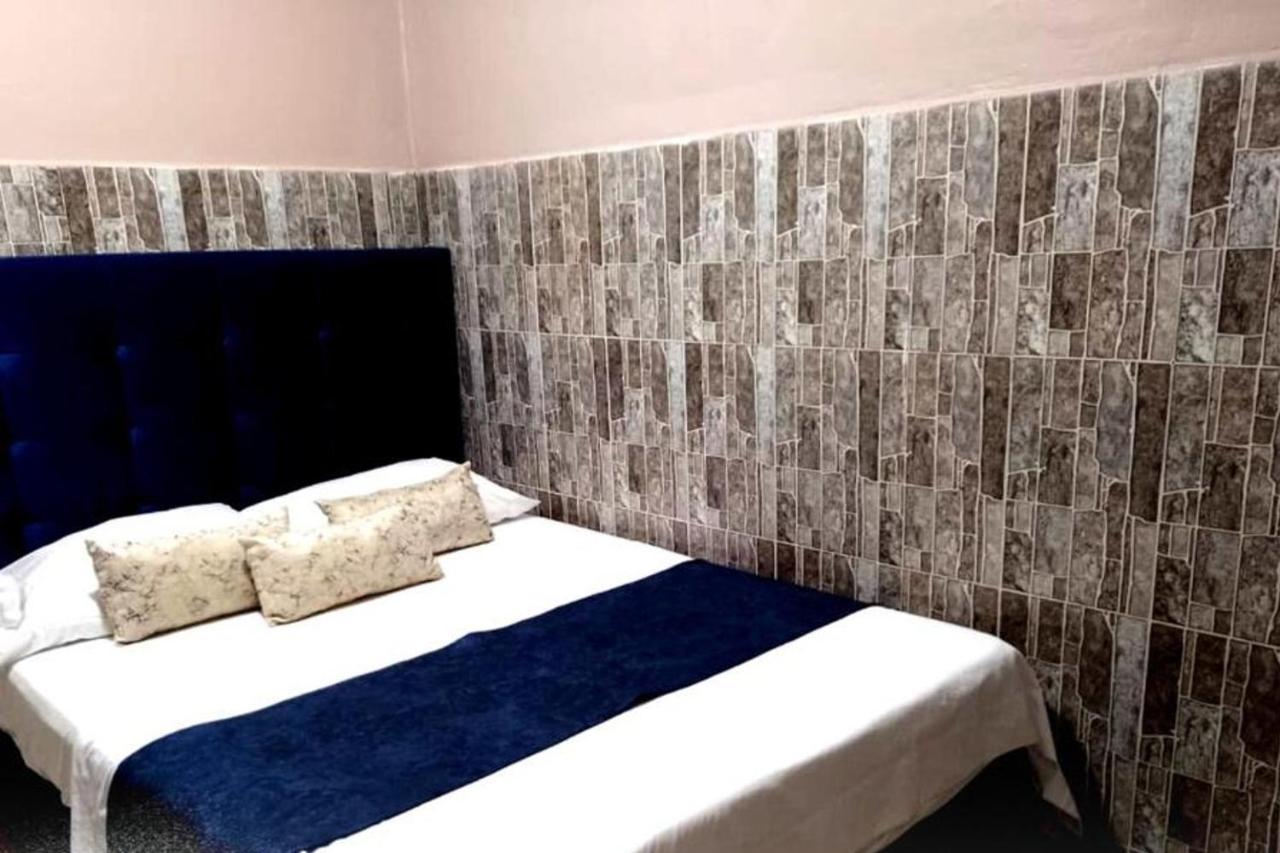 Hotel Titanic Inn Santa Marta  Eksteriør billede