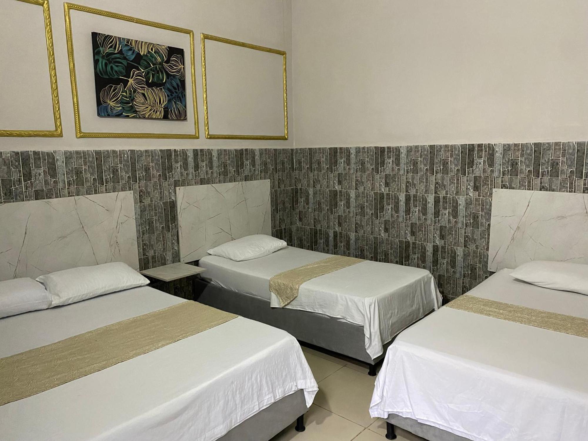 Hotel Titanic Inn Santa Marta  Eksteriør billede